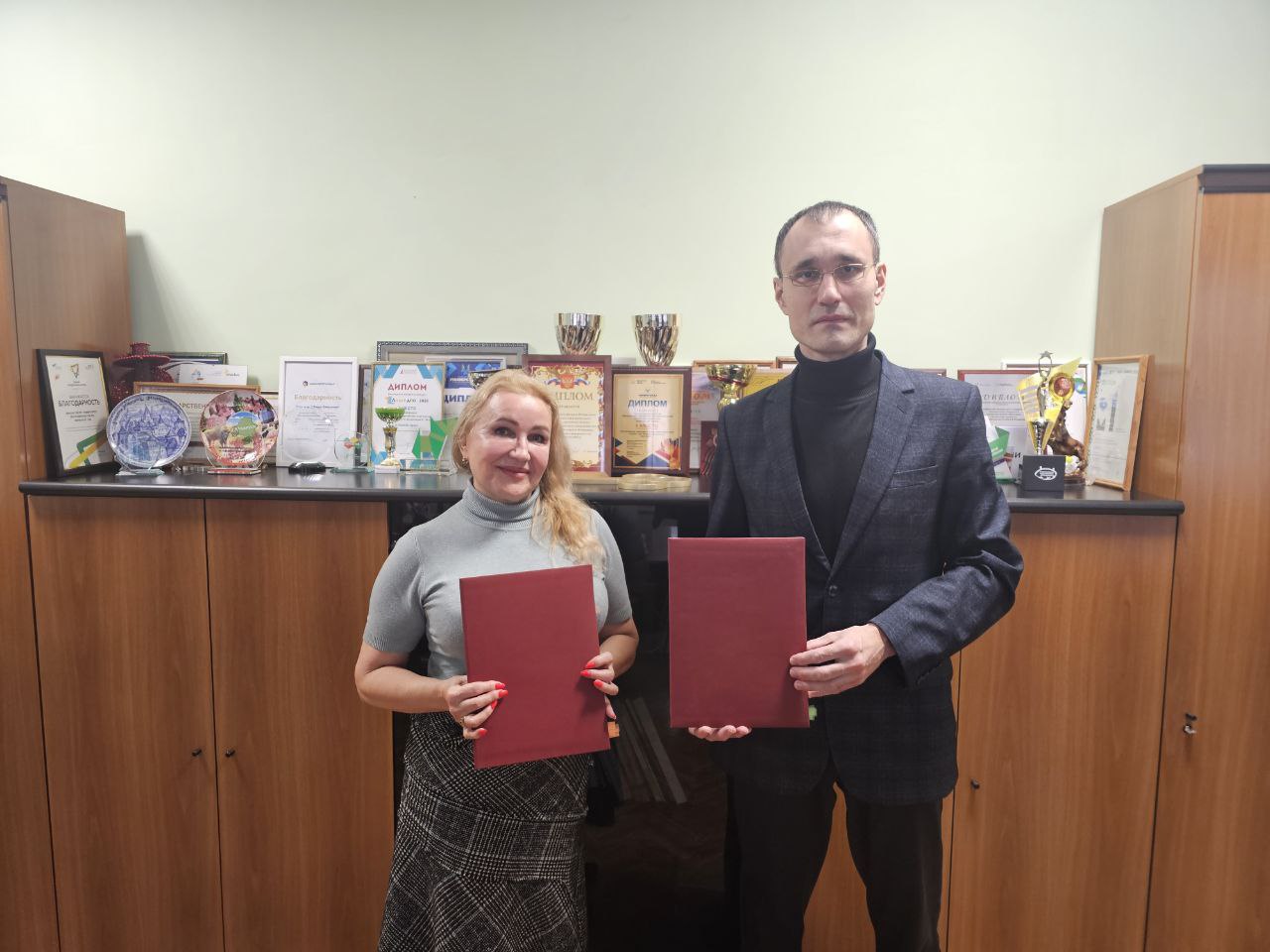 Идя навстречу пожеланиям студентов и сотрудников Уфимского кампуса Финуниверситета мы запустили для всех желающих сетевую программу обучения вождению на категорию B.